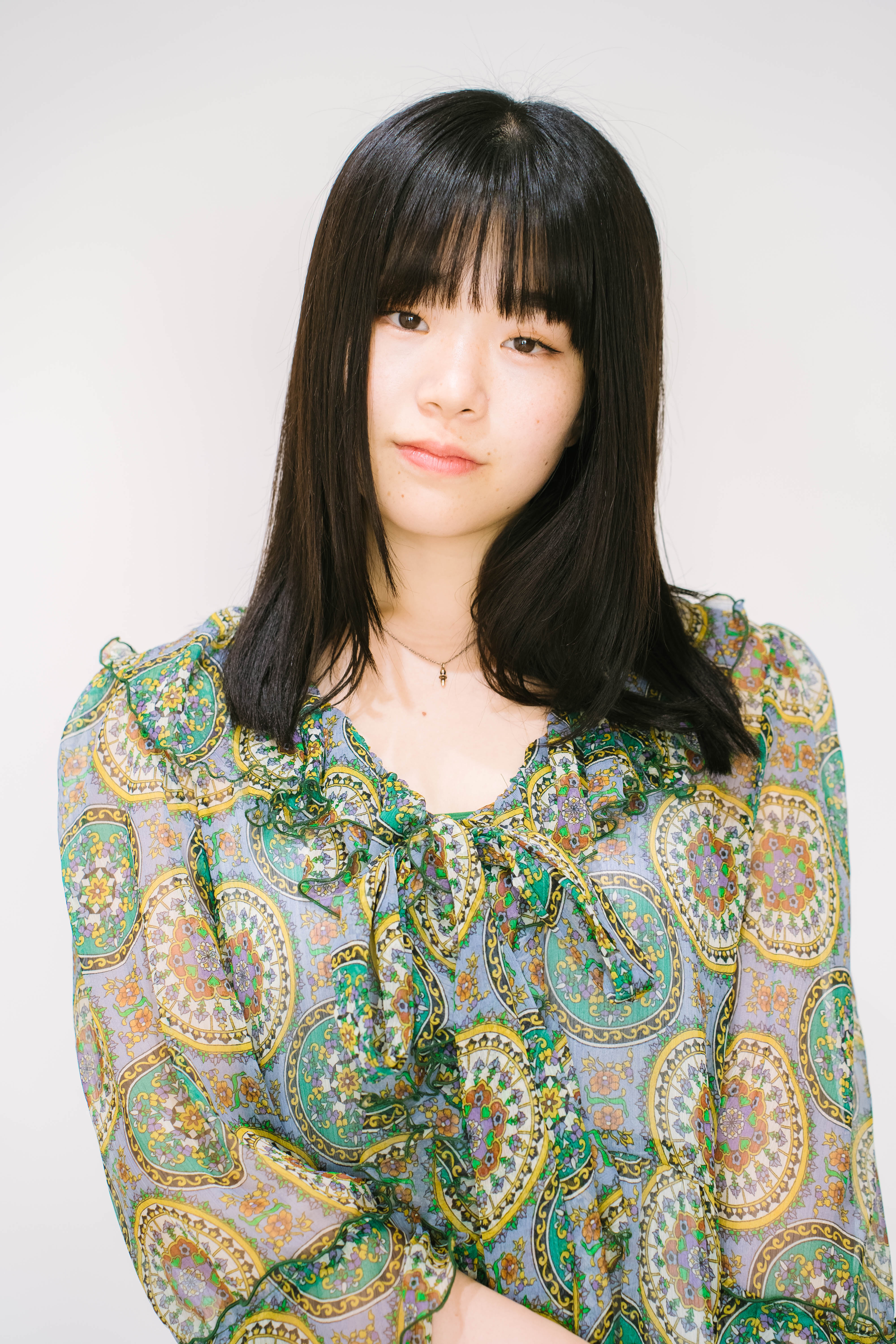 「回転寿司」ショートドラマ　信木柑奈チェキ（ランダムでサイン入り）